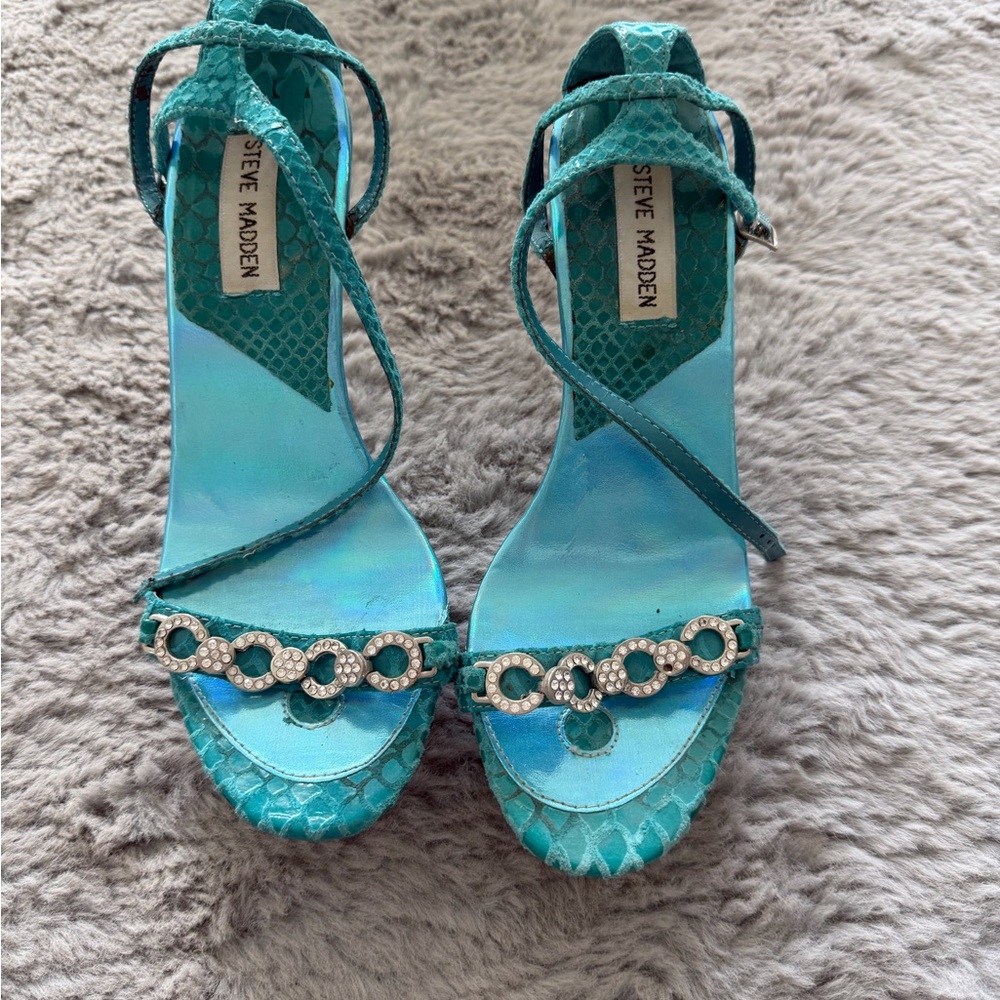 Steve Madden Aqua Snakeskin Heels
